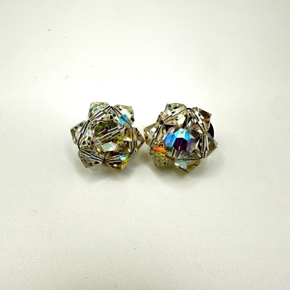 Vintage Aurora Borealis‎ Crystal Clip on earrings!